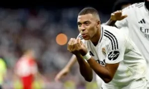 Mbappe giúp Real thắng trận ra quân Champions League